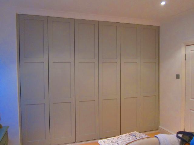 Fitted wardrobes Sheen